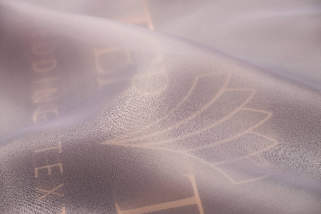organza Wax Korolin close-up 330075